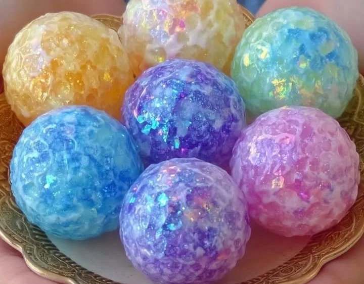 DIY guide to making super bouncy balls at home