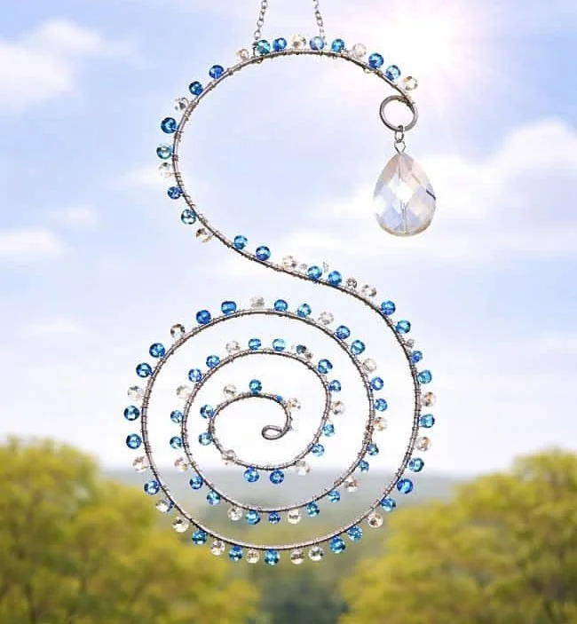 Wire Wrapped Suncatcher – Bead and Wire Suncatcher Tutorial 10 Wire Wrapped Suncatcher – Bead and Wire Suncatcher Tutorial