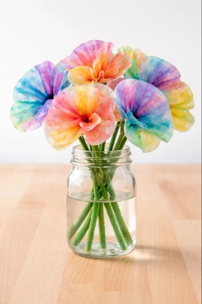 10 Easy and Fun Spring Crafts for Preschoolers (Ages 4–5) 12 10 Easy and Fun Spring Crafts for Preschoolers (Ages 4–5)