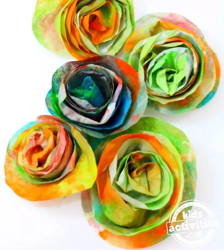 Beautiful & Easy Coffee Filter Flowers Craft Kids Can Make 12 Beautiful & Easy Coffee Filter Flowers Craft Kids Can Make