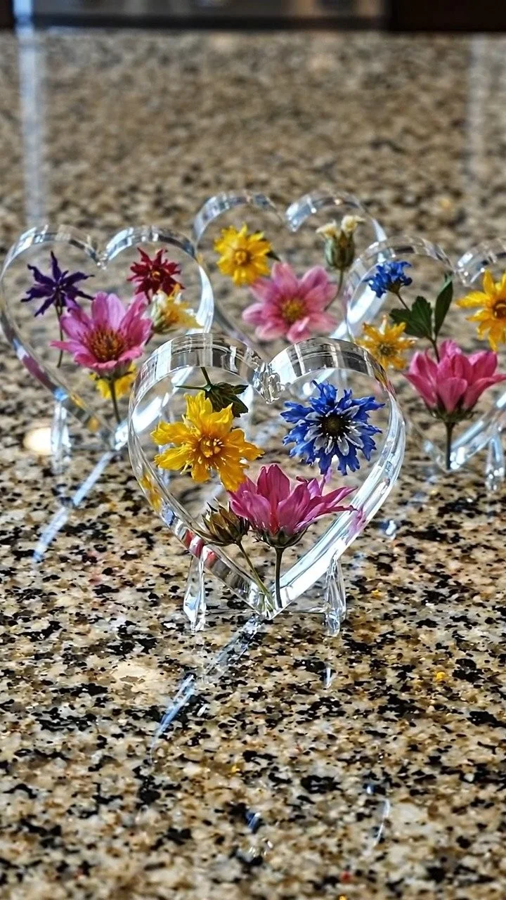 Clear glue flower hearts dry into delicate translucent floral heart keepsakes ✨ A beautiful handmade DIY. Save this project! 6 Clear glue flower hearts dry into delicate translucent floral heart keepsakes ✨ A beautiful handmade DIY. Save this project!