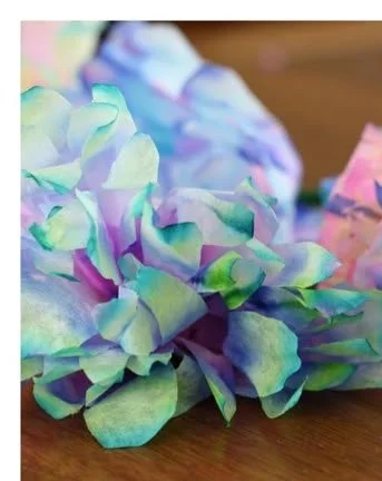 Coffee Filter Flowers & Other Easy Coffee Filter Crafts - The Kitchen Table Classroom 12 Coffee Filter Flowers & Other Easy Coffee Filter Crafts - The Kitchen Table Classroom