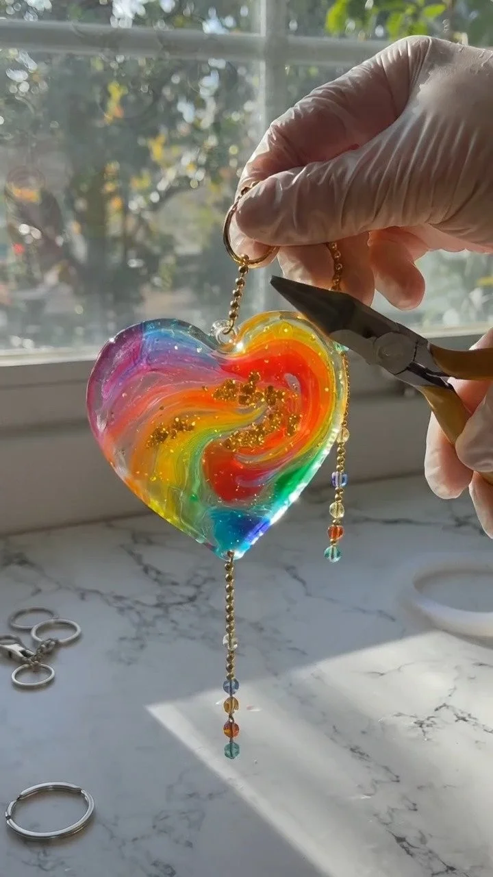 Colorful resin suncatcher charms glow beautifully in sunlight with vibrant translucent colors ✨ A magical decorative DIY. Save this project! 10 Colorful resin suncatcher charms glow beautifully in sunlight with vibrant translucent colors ✨ A magical decorative DIY. Save this project!
