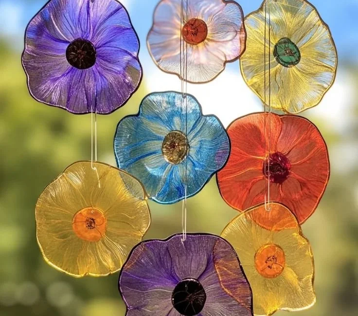DIY Bioplastic Suncatchers for Vibrant Home Decor! 11 DIY Bioplastic Suncatchers for Vibrant Home Decor!