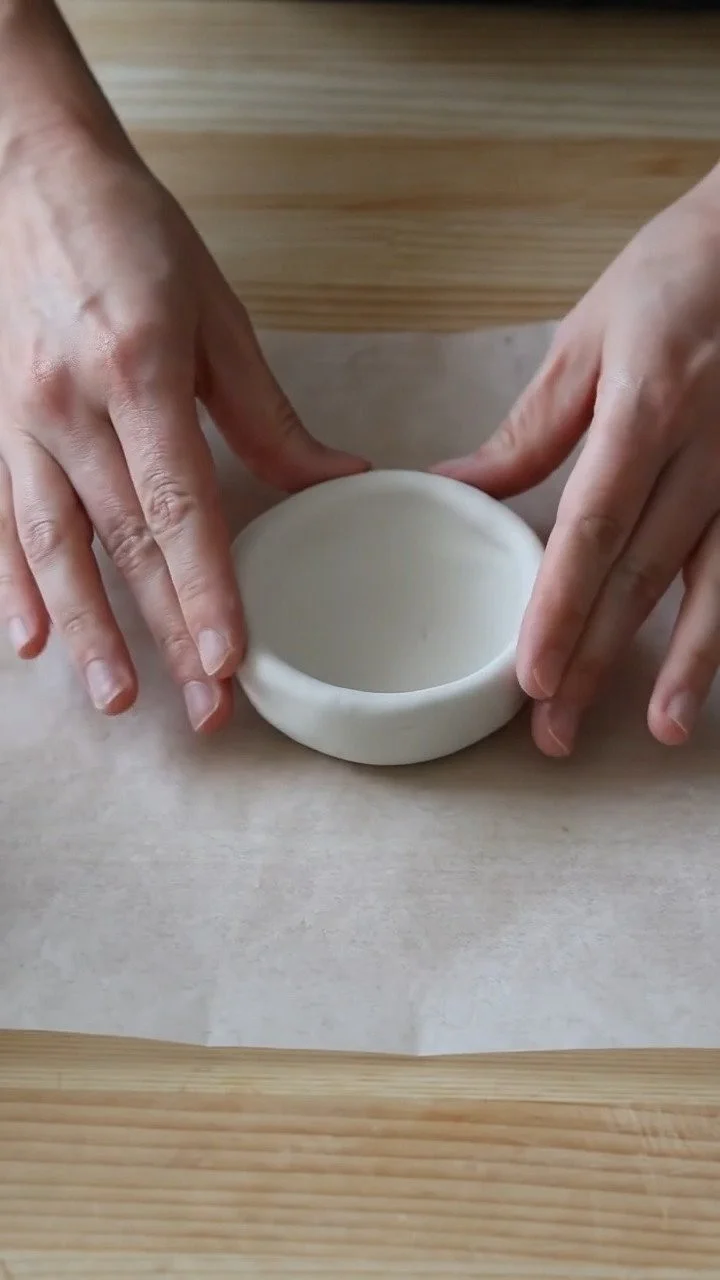 DIY clay bowls transform simple clay into beautiful handmade dishes full of charm and creativity ✨ Save this project! 10 DIY clay bowls transform simple clay into beautiful handmade dishes full of charm and creativity ✨ Save this project!