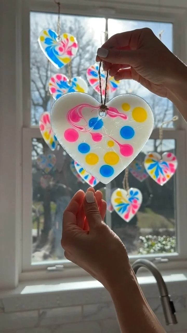 Swirled glue suncatchers transform simple ingredients into colorful glowing window art full of swirling patterns ✨ Save this project! 10 Swirled glue suncatchers transform simple ingredients into colorful glowing window art full of swirling patterns ✨ Save this project!