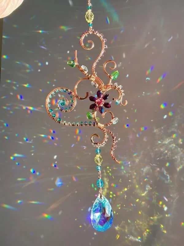 Suncatcher DIY | Just wanted to share one of my oldest designs that I’m retiring today | Facebook 10 Suncatcher DIY | Just wanted to share one of my oldest designs that I’m retiring today | Facebook